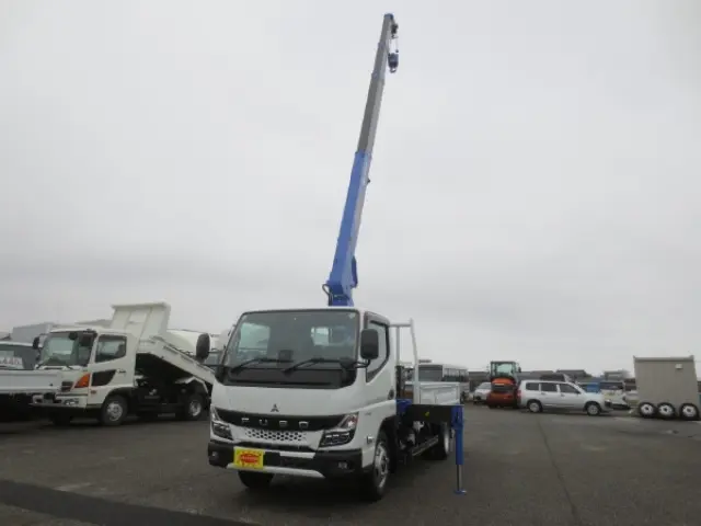 三菱 キャンター 2RG-FEAV0(2WD)の写真1