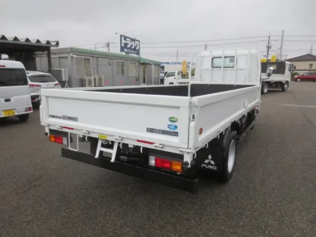 三菱 キャンター 2RG-FEAV0(2WD)の写真4