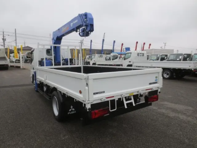 三菱 キャンター 2RG-FEAV0(2WD)の写真5