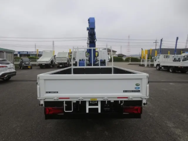 三菱 キャンター 2RG-FEAV0(2WD)の写真7