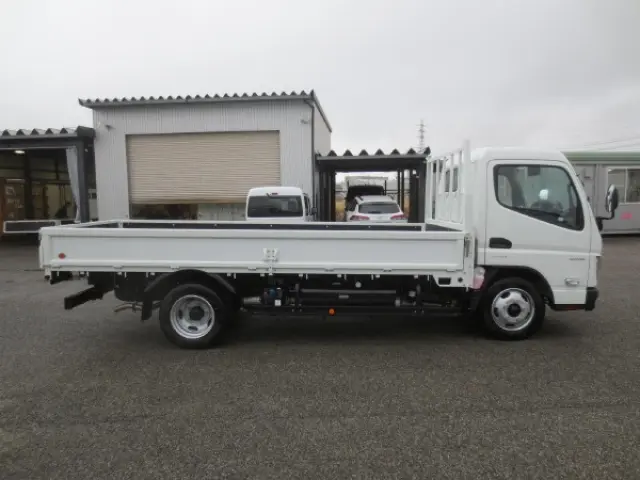 三菱 キャンター 2RG-FEAV0(2WD)の写真8