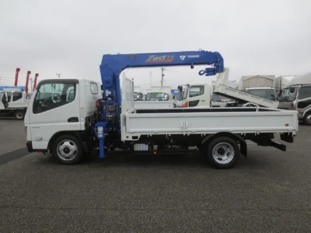 三菱 キャンター 2RG-FEAV0(2WD)の写真9