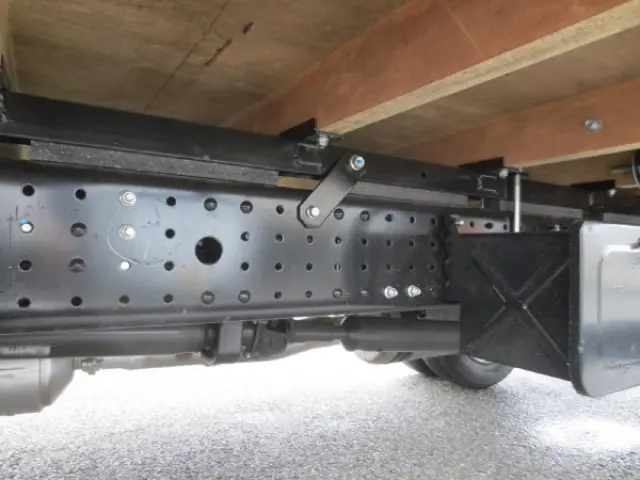 三菱 キャンター 2RG-FEAV0(2WD)の写真11