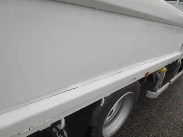 三菱 キャンター 2PG-FEB50(2WD)の写真18