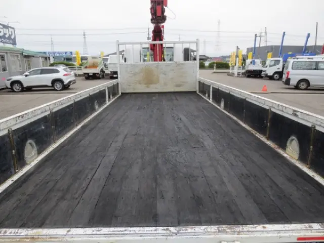 いすゞ フォワード 2PG-FRR90S1(2WD)の写真10