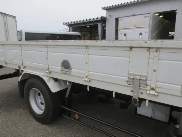 いすゞ フォワード 2PG-FRR90S1(2WD)の写真25