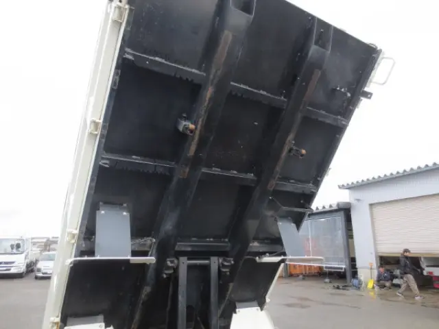 日野 デュトロ 2RG-XZU600T(2WD)の写真12