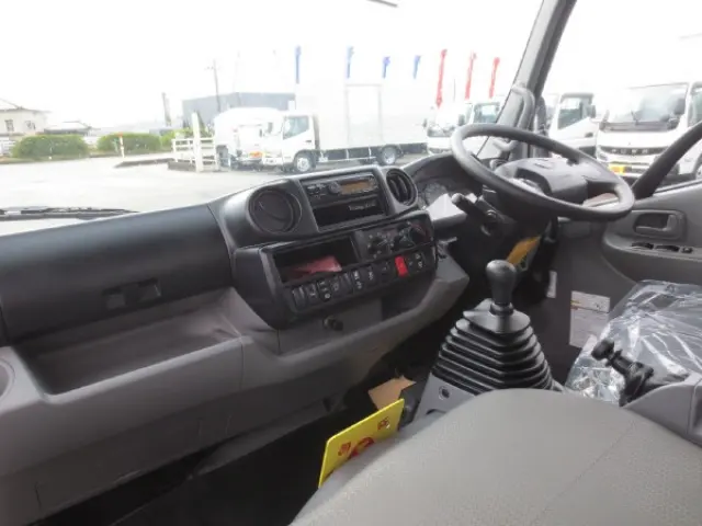 日野 デュトロ 2RG-XZU600T(2WD)の写真15