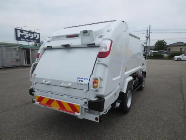 三菱 キャンター 2PG-FEA80(2WD)の写真4