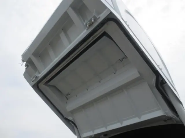 三菱 キャンター 2PG-FEA80(2WD)の写真15