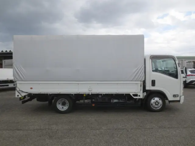 いすゞ エルフ TRG-NPR85AR(2WD)の写真8