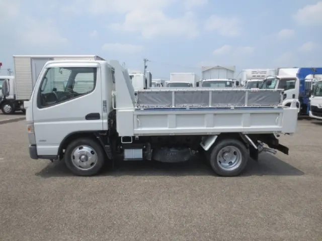 三菱 キャンター 2RG-FBA60(2WD)の写真9