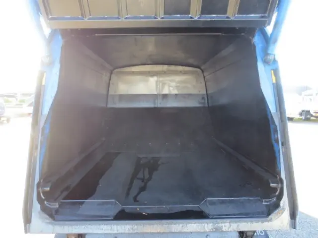 三菱 キャンター 2RG-FEAV0(2WD)の写真10