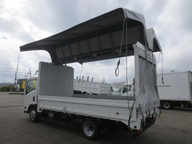 いすゞ エルフ TRG-NPR85AR(2WD)の写真11