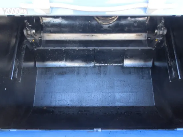 三菱 キャンター 2RG-FEAV0(2WD)の写真13