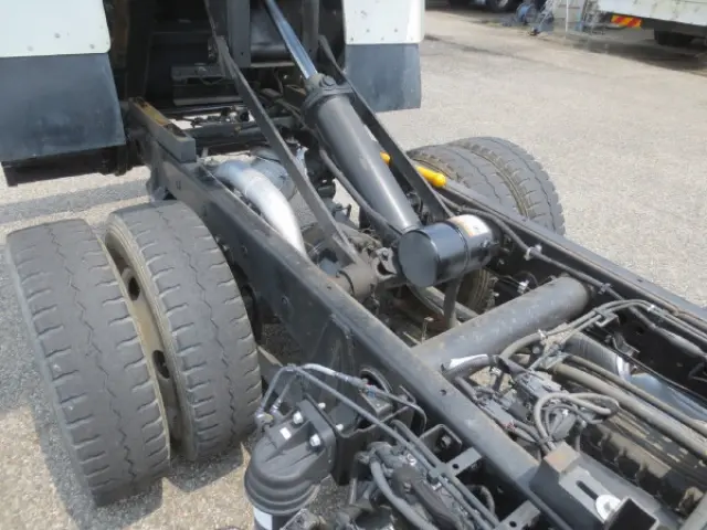 三菱 キャンター 2RG-FBA60(2WD)の写真13