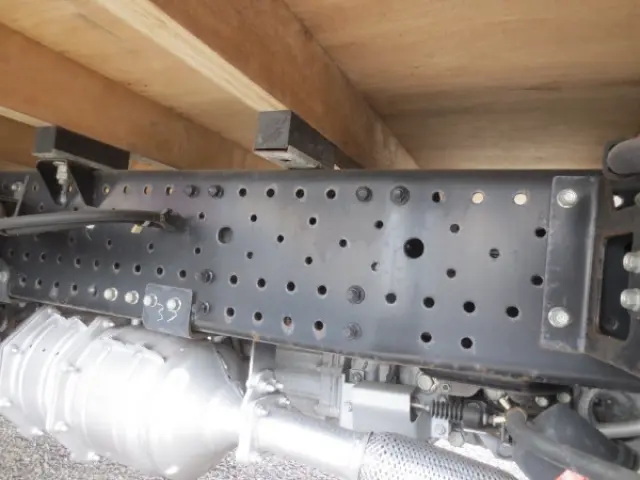 いすゞ エルフ TRG-NPR85AR(2WD)の写真13