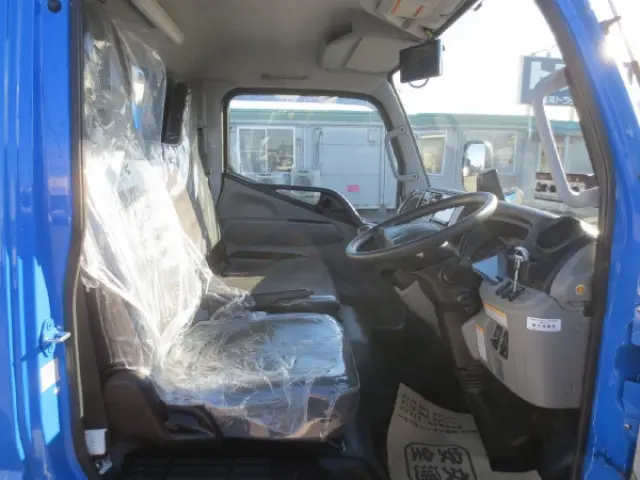 三菱 キャンター 2RG-FEAV0(2WD)の写真20