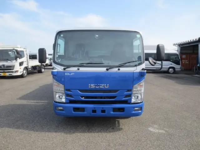 いすゞ エルフ 2PG-NPR88YN(2WD)の写真6