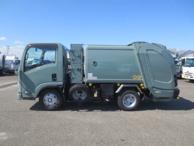 いすゞ エルフ TPG-NMR85AN(2WD)の写真9