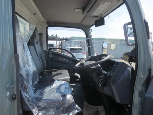 いすゞ エルフ TPG-NMR85AN(2WD)の写真20