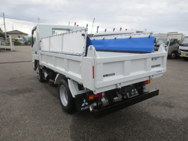 三菱 キャンター 2RG-FBA60(2WD)の写真5