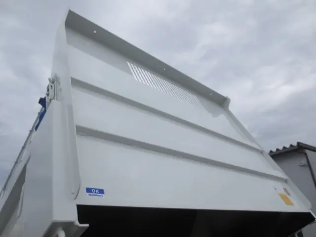 三菱 キャンター 2RG-FBA60(2WD)の写真11