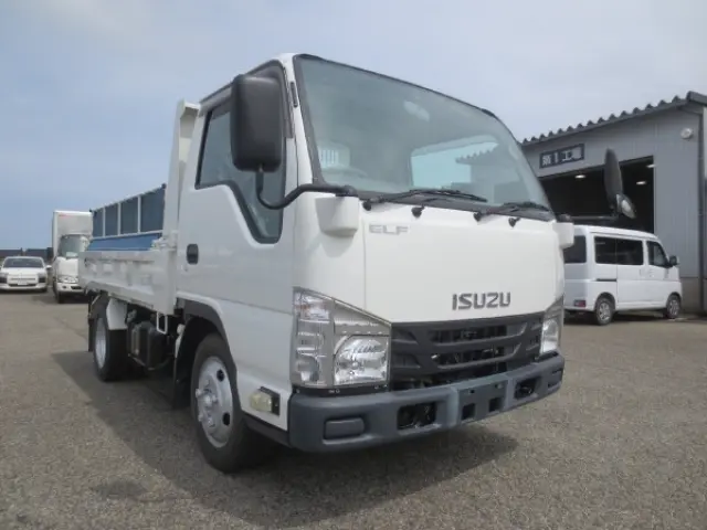 いすゞ エルフ TPG-NJR85AD(2WD)の写真2