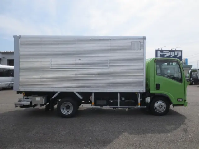 いすゞ エルフ TRG-NMR85AN(2WD)の写真8