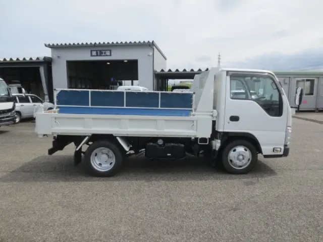いすゞ エルフ TPG-NJR85AD(2WD)の写真8