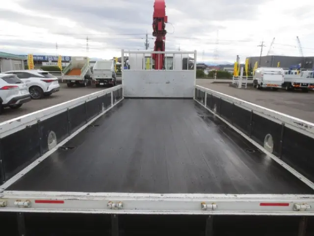 いすゞ フォワード 2PG-FRR90S1(2WD)の写真10