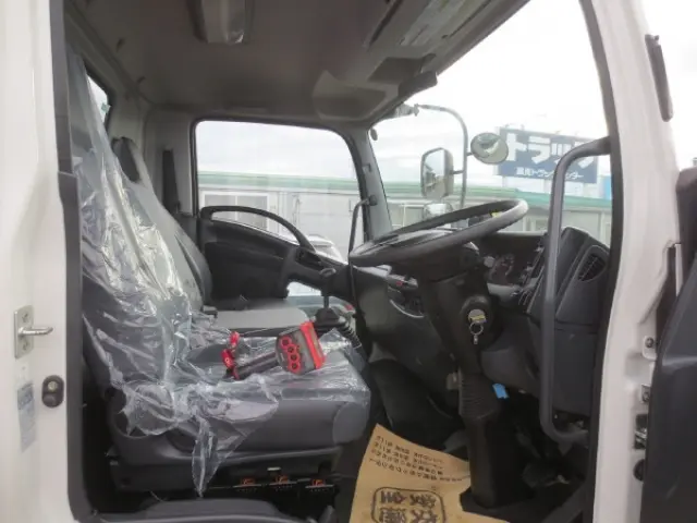 いすゞ フォワード 2PG-FRR90S1(2WD)の写真14