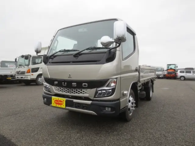 三菱 キャンター 2TG-FBA00(2WD)の写真1