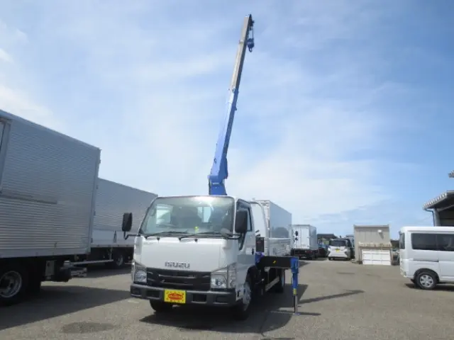 いすゞ エルフ TPG-NKR85AR(2WD)の写真1