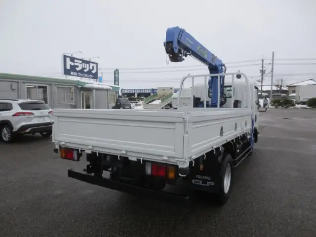 いすゞ エルフ TKG-NMR85AN(2WD)の写真4