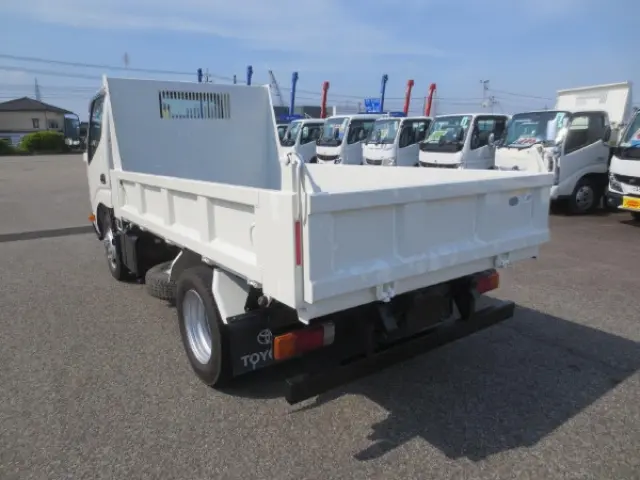 トヨタ ダイナ 2KG-XZU675D(4WD)の写真5