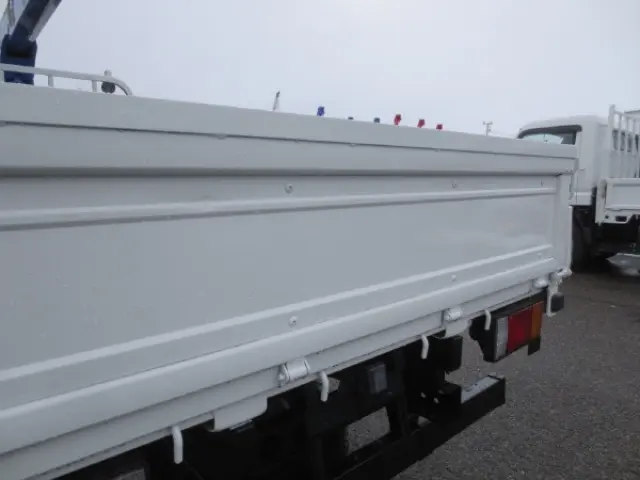 いすゞ エルフ TKG-NMR85AN(2WD)の写真24