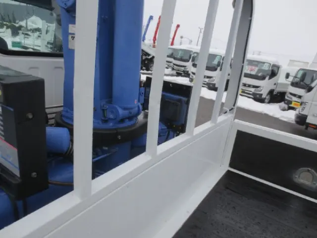 いすゞ エルフ TKG-NMR85AN(2WD)の写真25