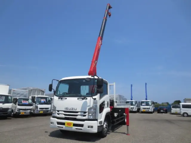 いすゞ フォワード 2RG-FRR90S2(2WD)の写真1