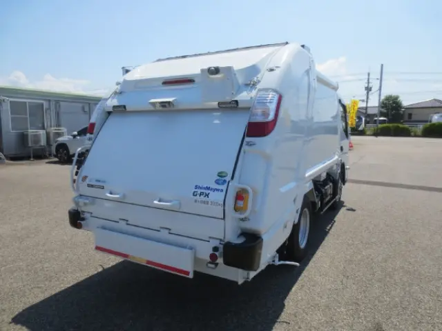 三菱 キャンター 2RG-FEAV0(2WD)の写真4