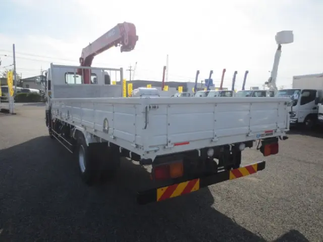 いすゞ フォワード 2PG-FRR90S1(2WD)の写真5