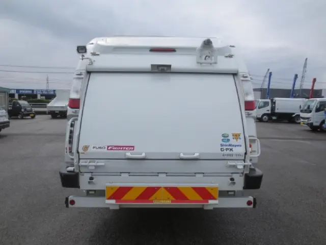 三菱 ファイター 2PG-FK72N(2WD)の写真7