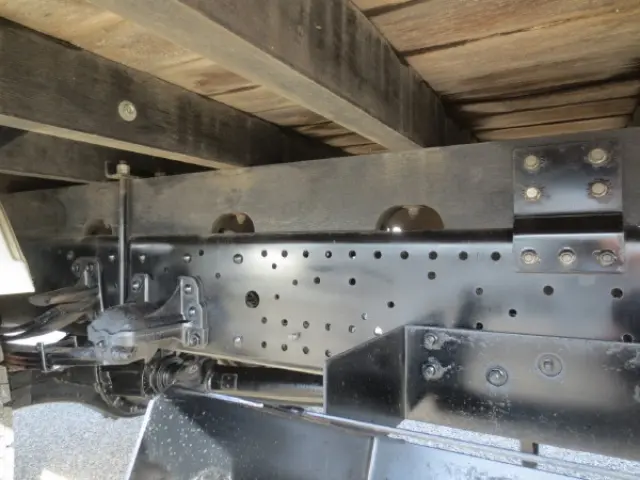 いすゞ フォワード 2PG-FRR90S1(2WD)の写真13