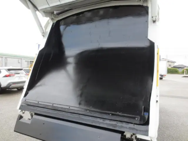 三菱 ファイター 2PG-FK72N(2WD)の写真14