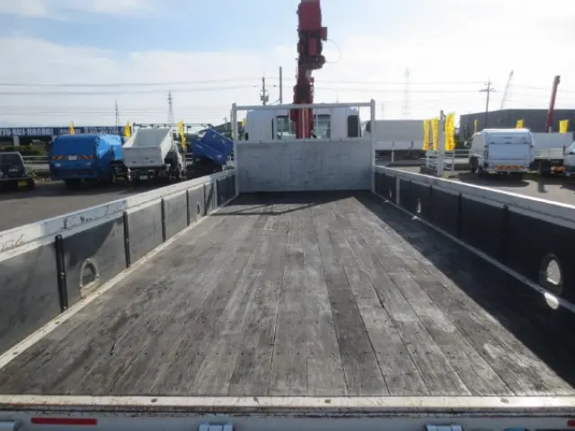 いすゞ フォワード 2PG-FRR90S1(2WD)の写真23