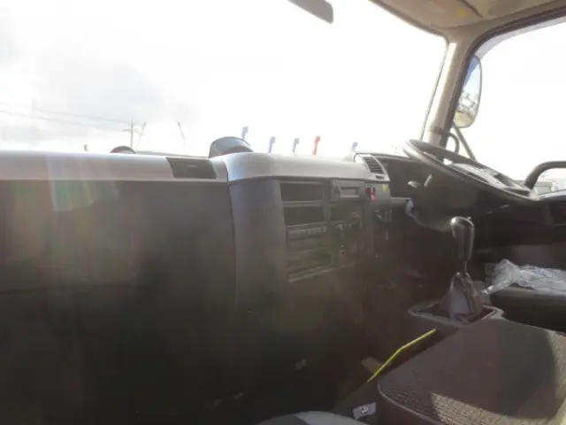 三菱 ファイター 2PG-FK72N(2WD)の写真15