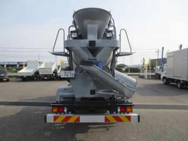 三菱 ファイター 2KG-FK72F(2WD)の写真7