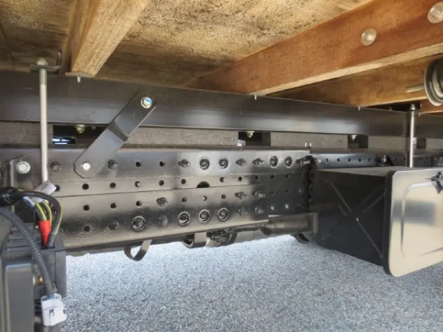 三菱 キャンター 2PG-FEB80(2WD)の写真13