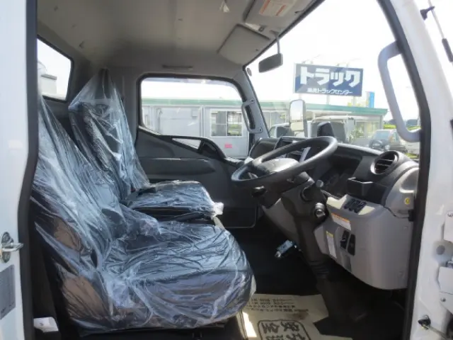 三菱 キャンター 2PG-FEB80(2WD)の写真14