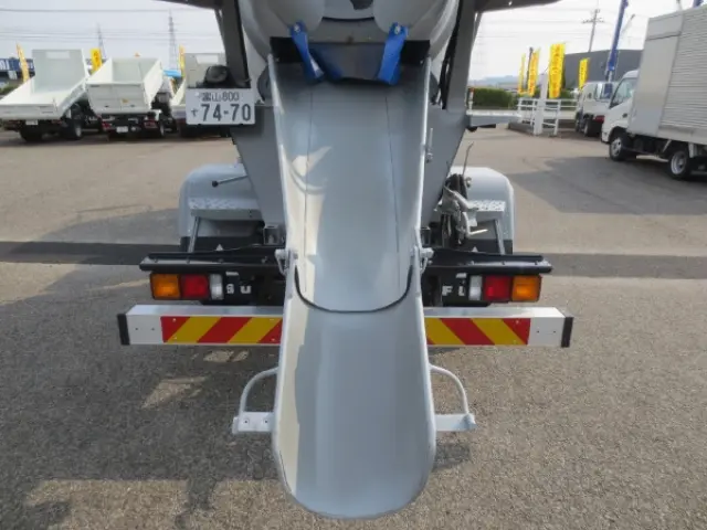 三菱 ファイター 2KG-FK72F(2WD)の写真15